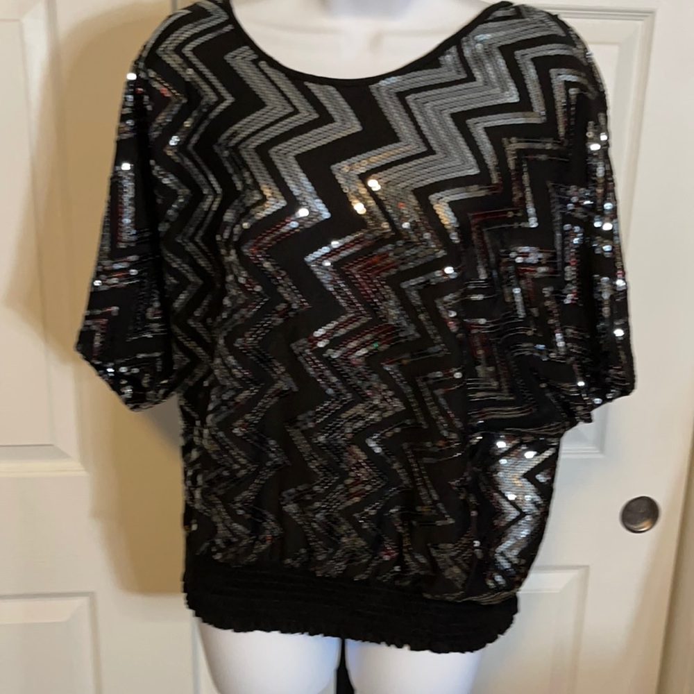 MonAmie black W/ silver sequins 3/4 sleeve blouse oversized NWT SZ S